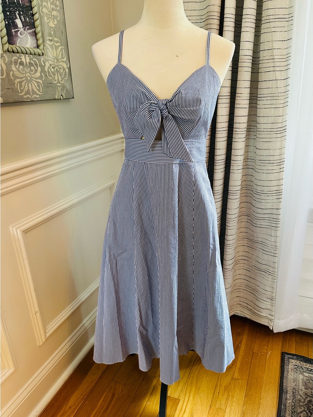 RACHEL Rachel Roy Blue and White Pinstripe / Seersucker Midi Dress w Front Knot